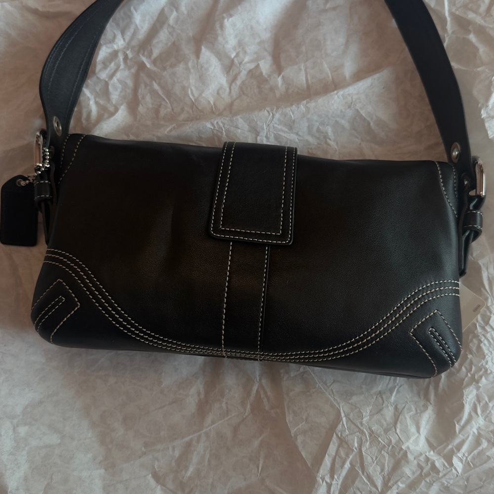 Coach NWT L05D-8A05 vintage Y2K-era Coach Soho Small Flap Leather Shoulder Bag - Picture 2 of 5
